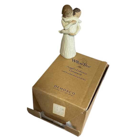 Willow Tree "ANGEL'S EMBRACE" Ornament 2002 by Susan Lordi Demdaco #26084- Vtg - Picture 3 of 13